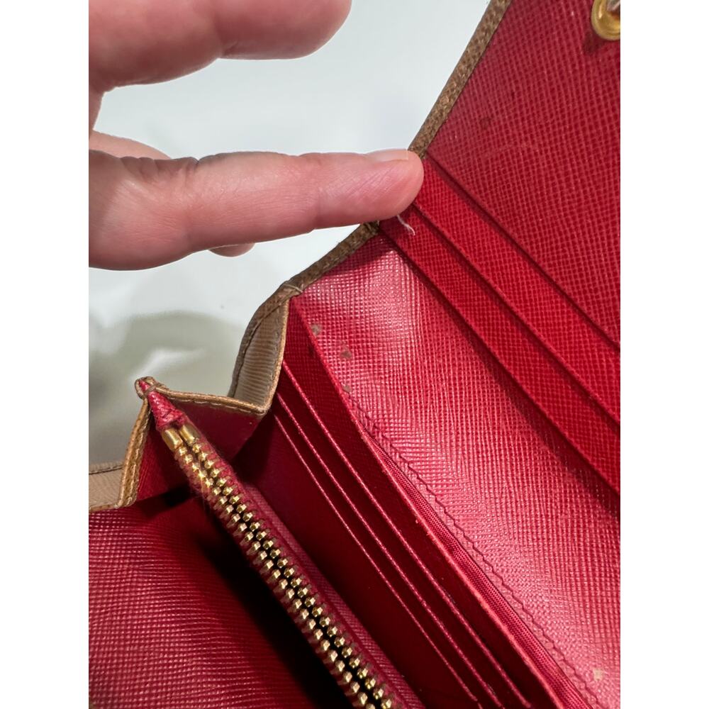 Prada Brown Leather wallet - Picture 2 of 11